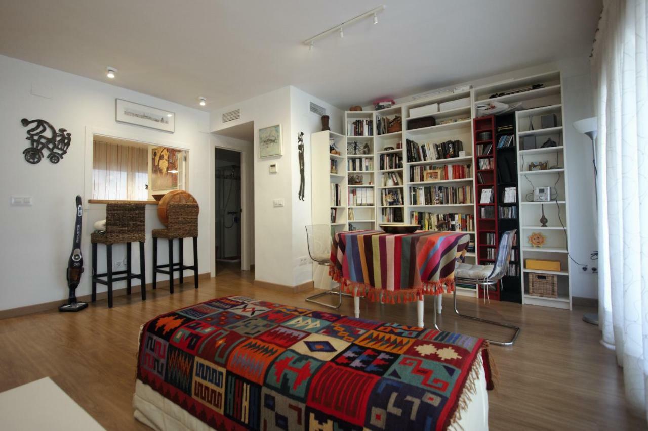 Bonito Apart. Con Parking Y Piscina Mairena del Aljarafe Zewnętrze zdjęcie