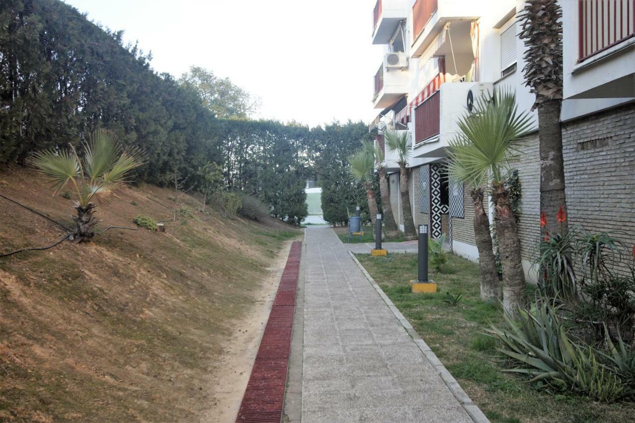 Bonito Apart. Con Parking Y Piscina Mairena del Aljarafe Zewnętrze zdjęcie